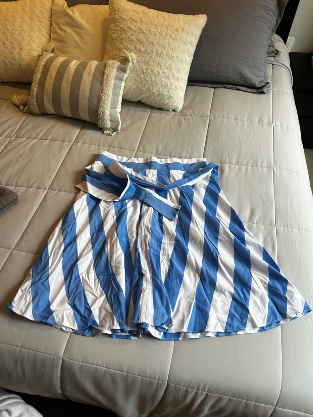Ann Taylor Sz 12 Striped Tie Waist Midi Skirt EUC